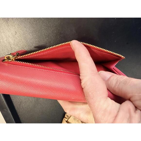 Prada Red Saffiano Leather Bow Continental Wallet Gold Logo Long Flap Purse